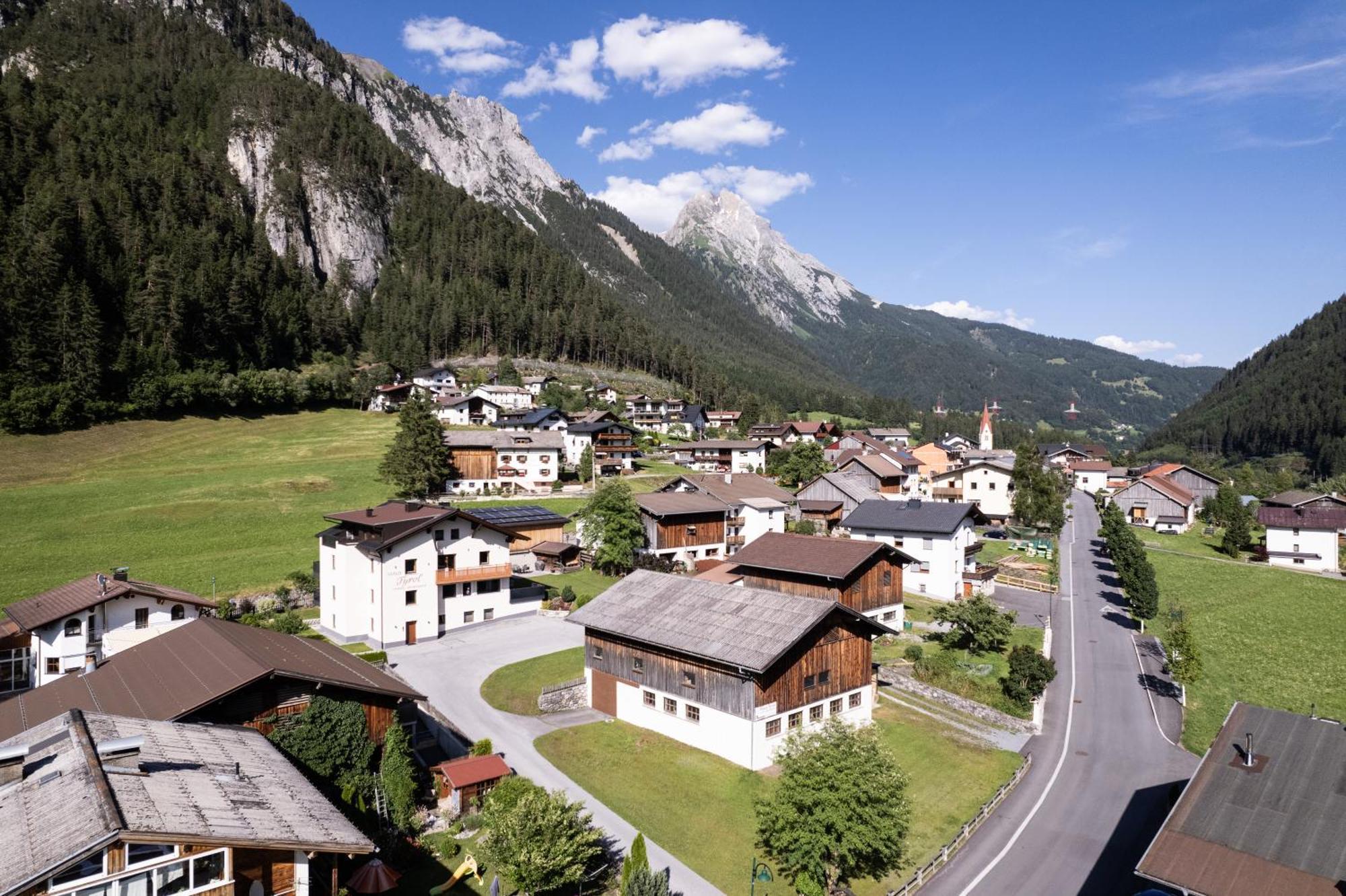 Appartements Tyrol Pettneu am Arlberg Exterior photo