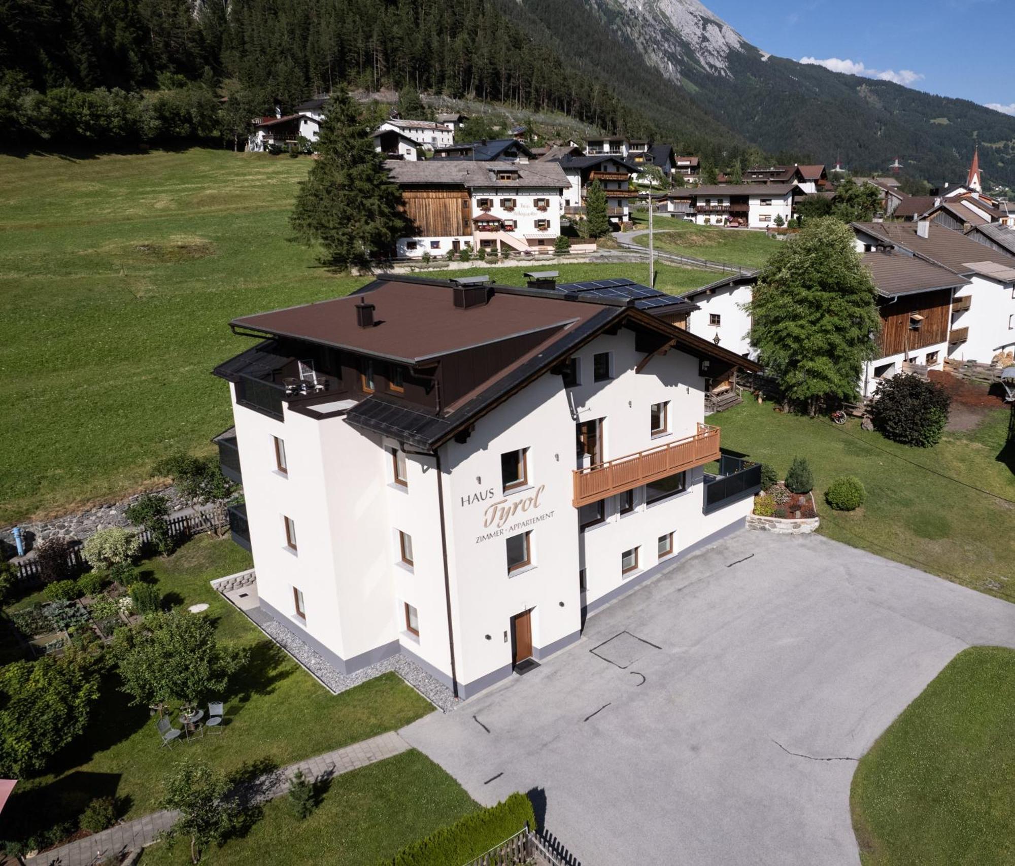 Appartements Tyrol Pettneu am Arlberg Exterior photo