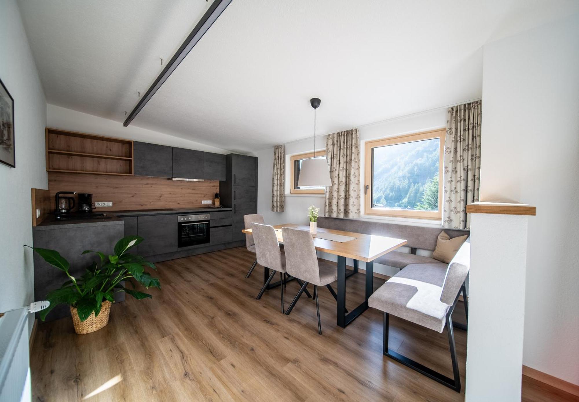 Appartements Tyrol Pettneu am Arlberg Exterior photo